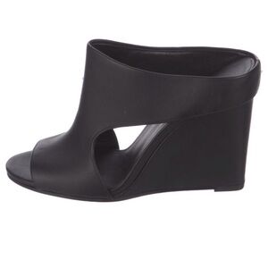 Women’s Black Wedge Open-Toe Mule